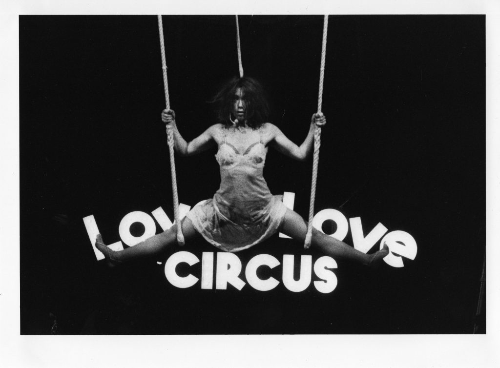 Spectacle Love Love Circus